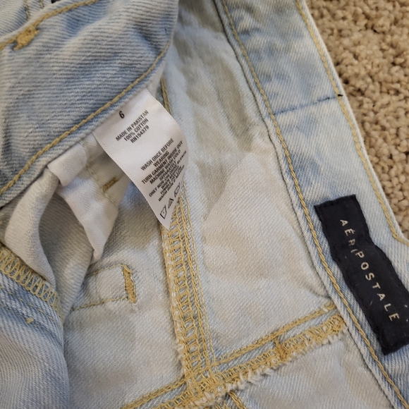 2 pairs of shorts - Aero Cheeky and Sky & Sparrow - Picture 5 of 8